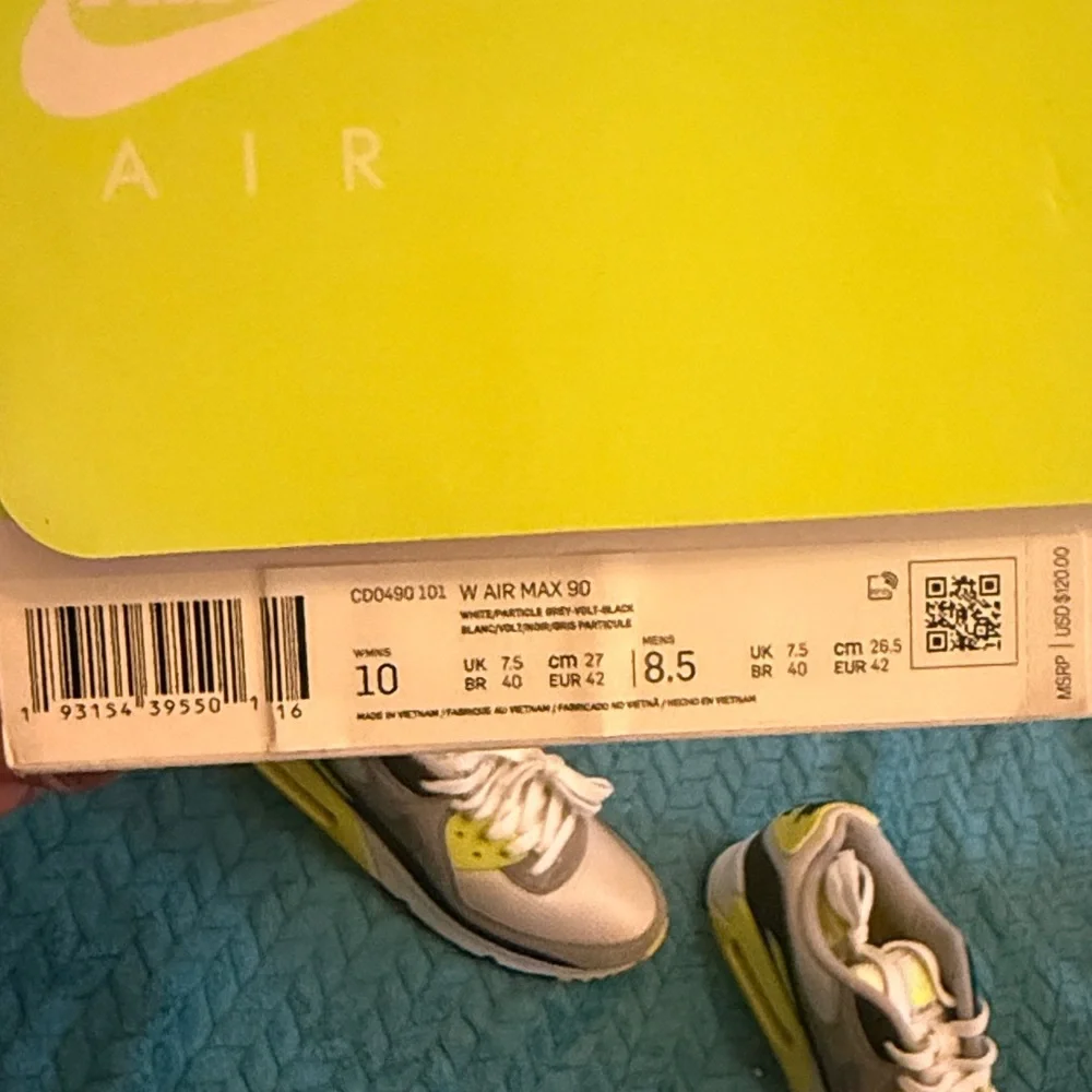 Nike Air Max 90 Recraft OG Volt - 8.5 Men’s/ 10 Women’s - Picture 2 of 8